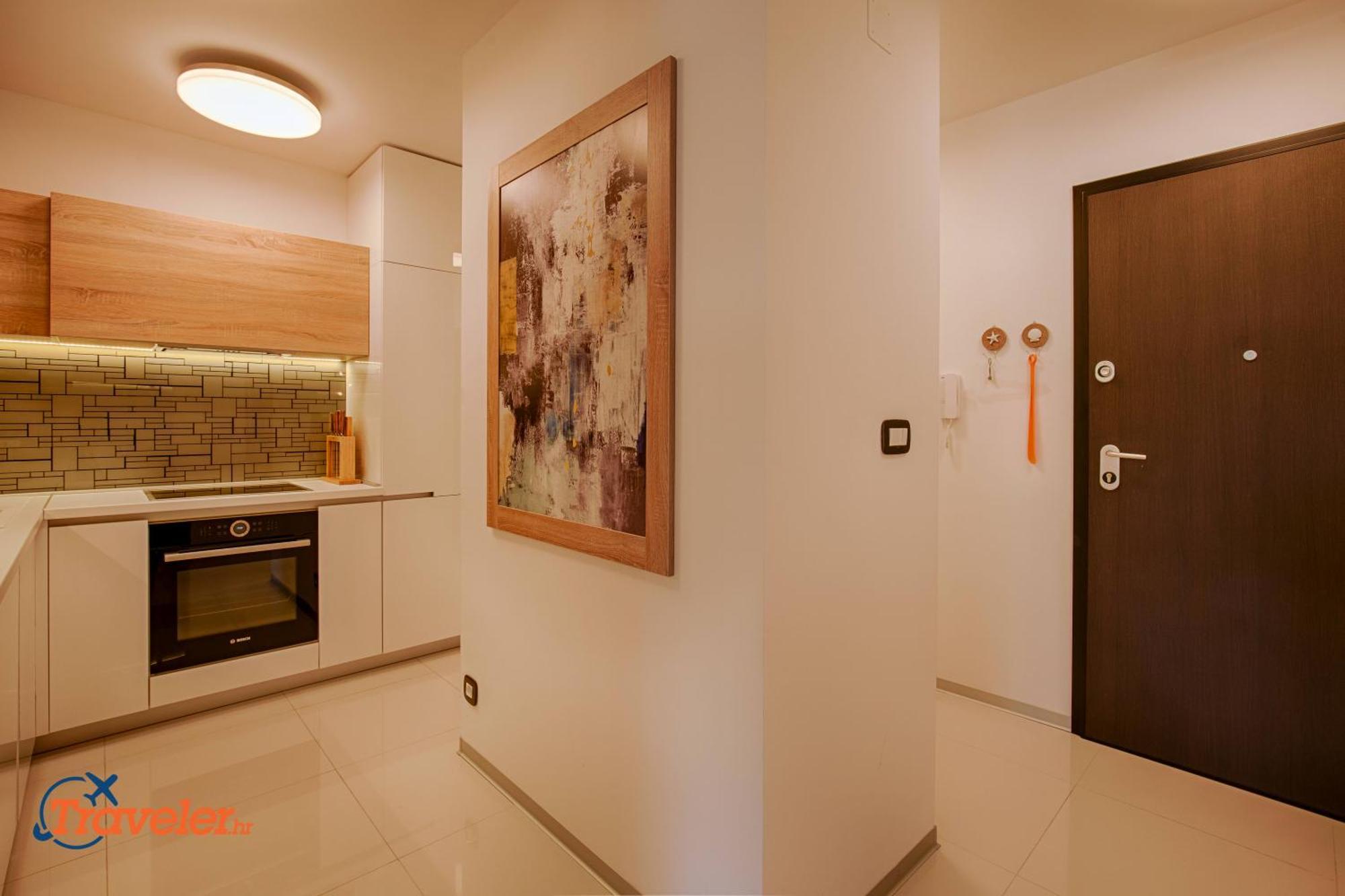 Deluxe New Apartments - Few Steps From The Beach - Luxury Holiday With Style - By Traveler Tourist Agency Krk Krk Town Esterno foto