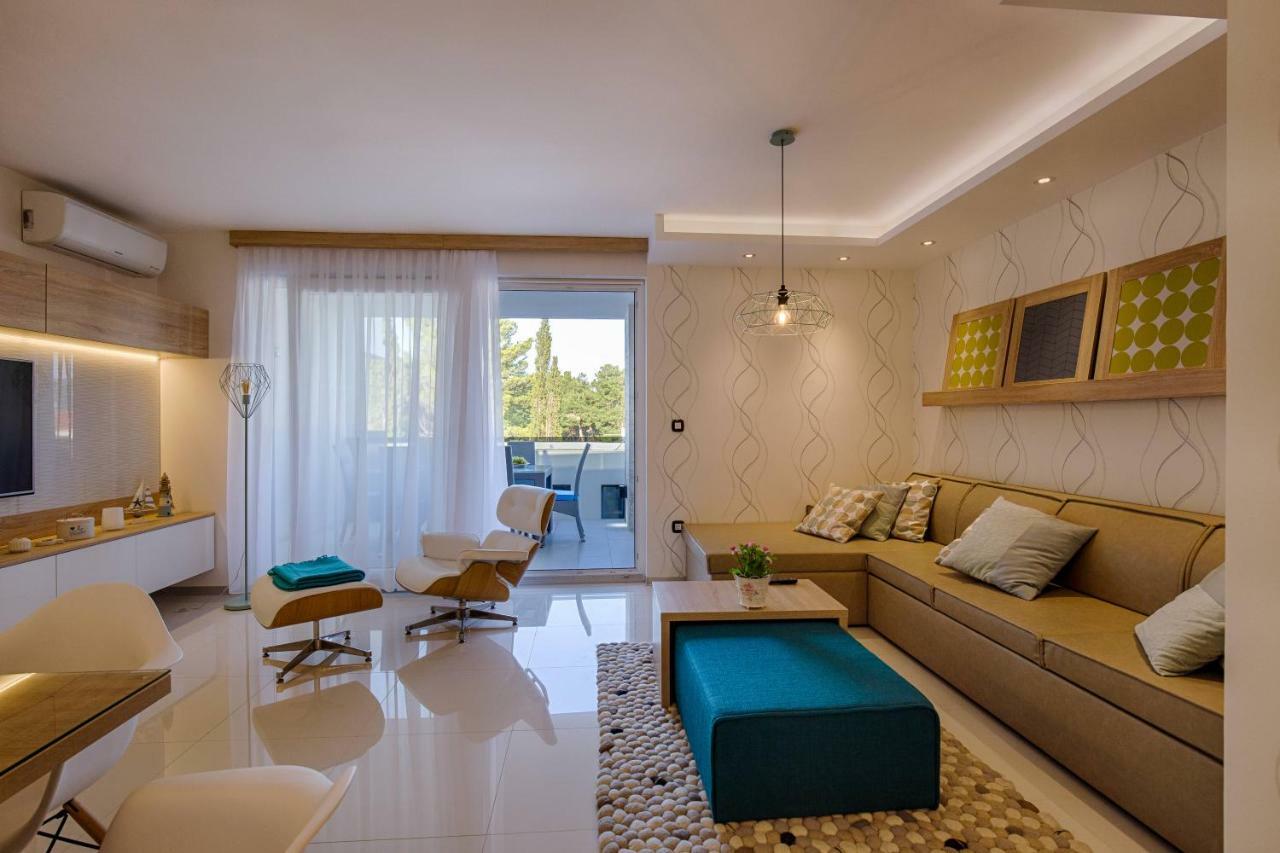 Deluxe New Apartments - Few Steps From The Beach - Luxury Holiday With Style - By Traveler Tourist Agency Krk Krk Town Esterno foto