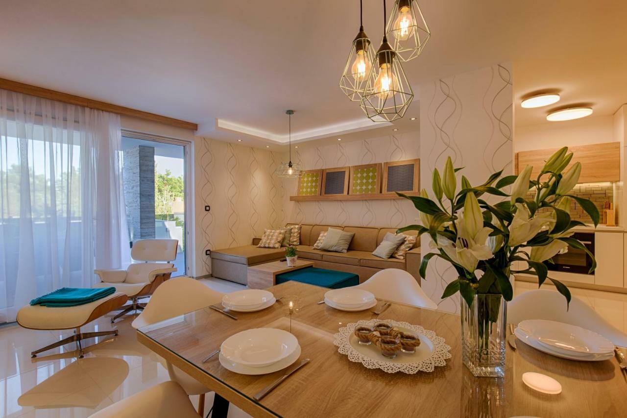 Deluxe New Apartments - Few Steps From The Beach - Luxury Holiday With Style - By Traveler Tourist Agency Krk Krk Town Esterno foto