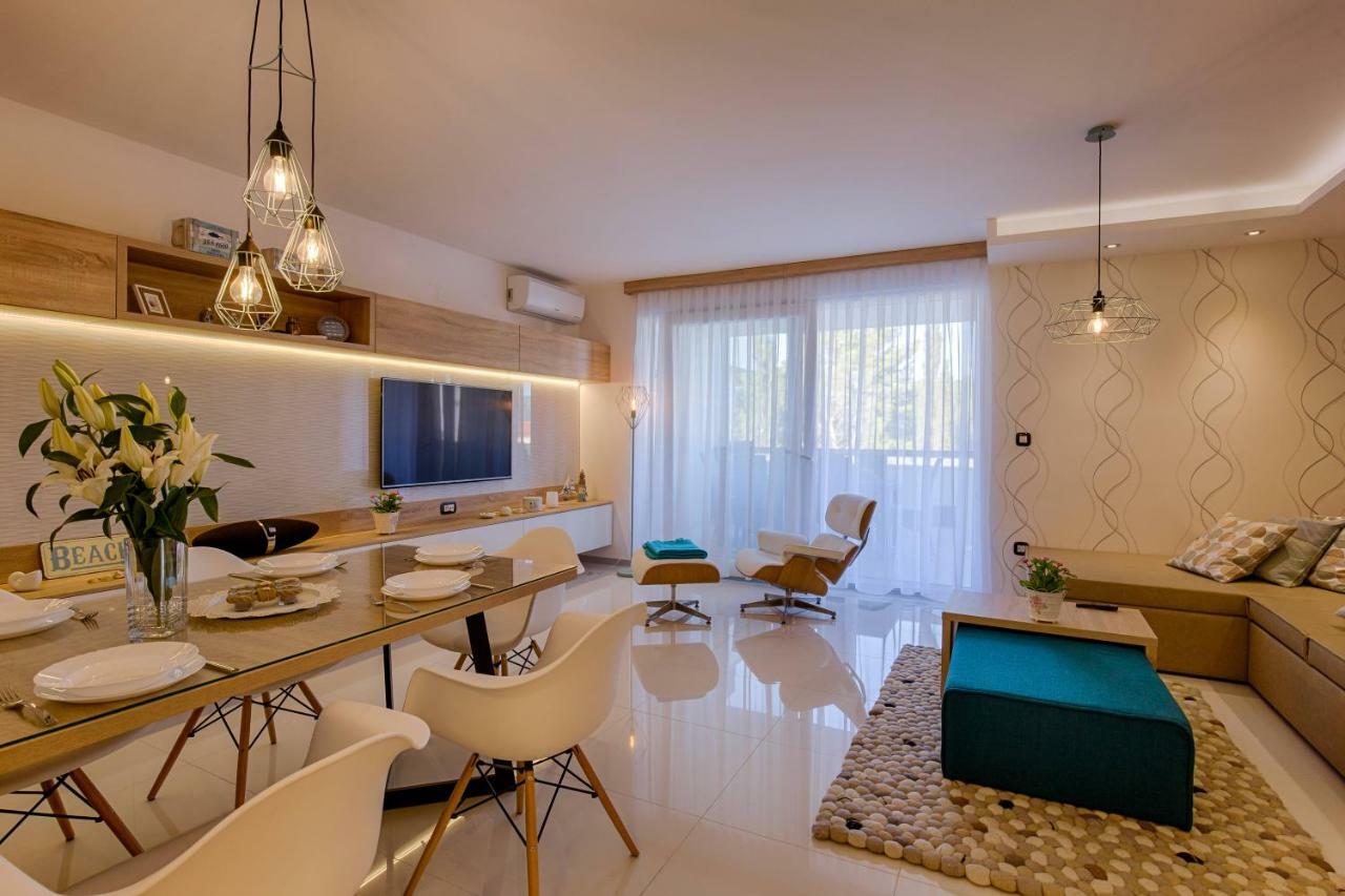 Deluxe New Apartments - Few Steps From The Beach - Luxury Holiday With Style - By Traveler Tourist Agency Krk Krk Town Esterno foto