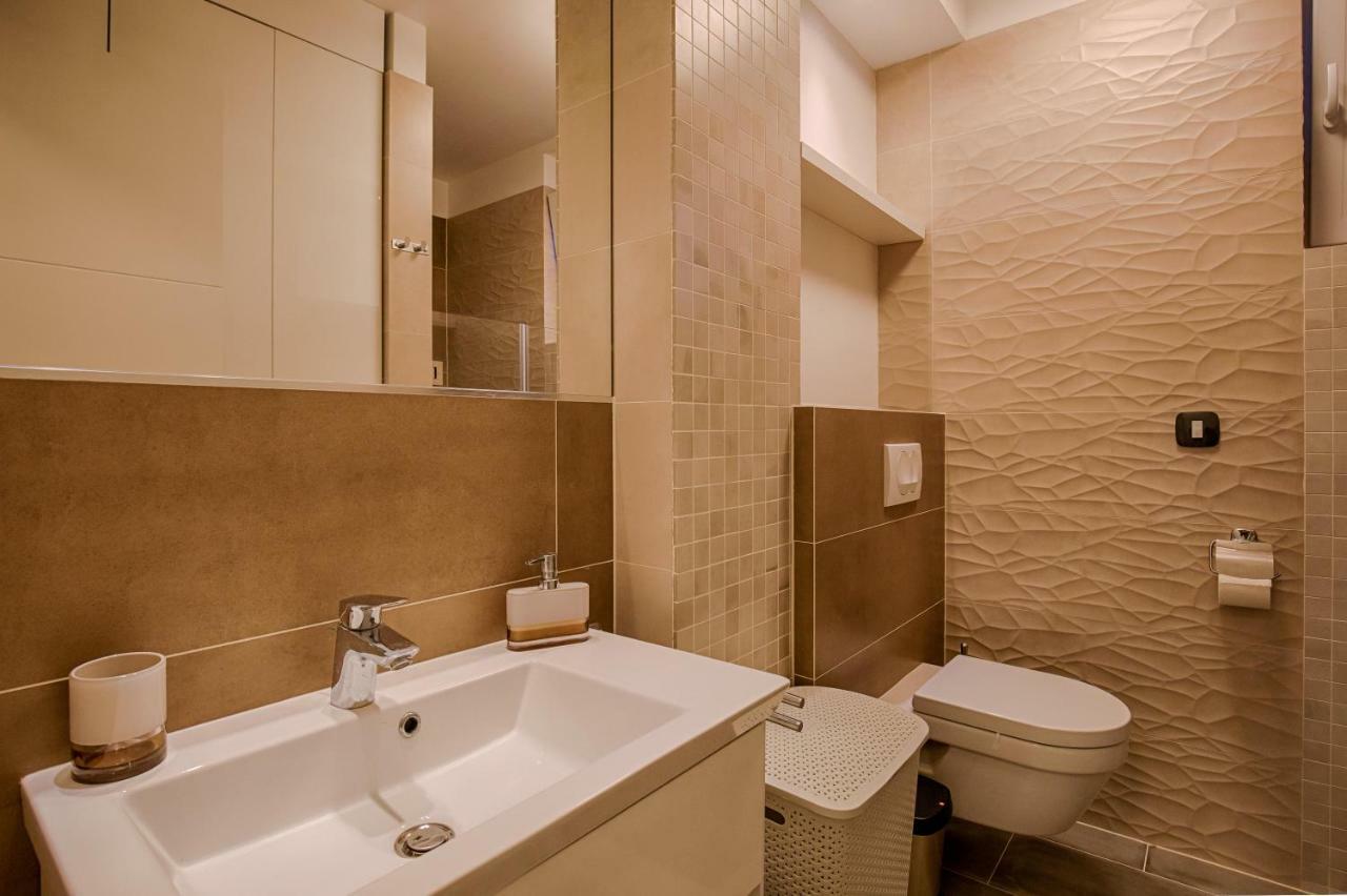 Deluxe New Apartments - Few Steps From The Beach - Luxury Holiday With Style - By Traveler Tourist Agency Krk Krk Town Esterno foto