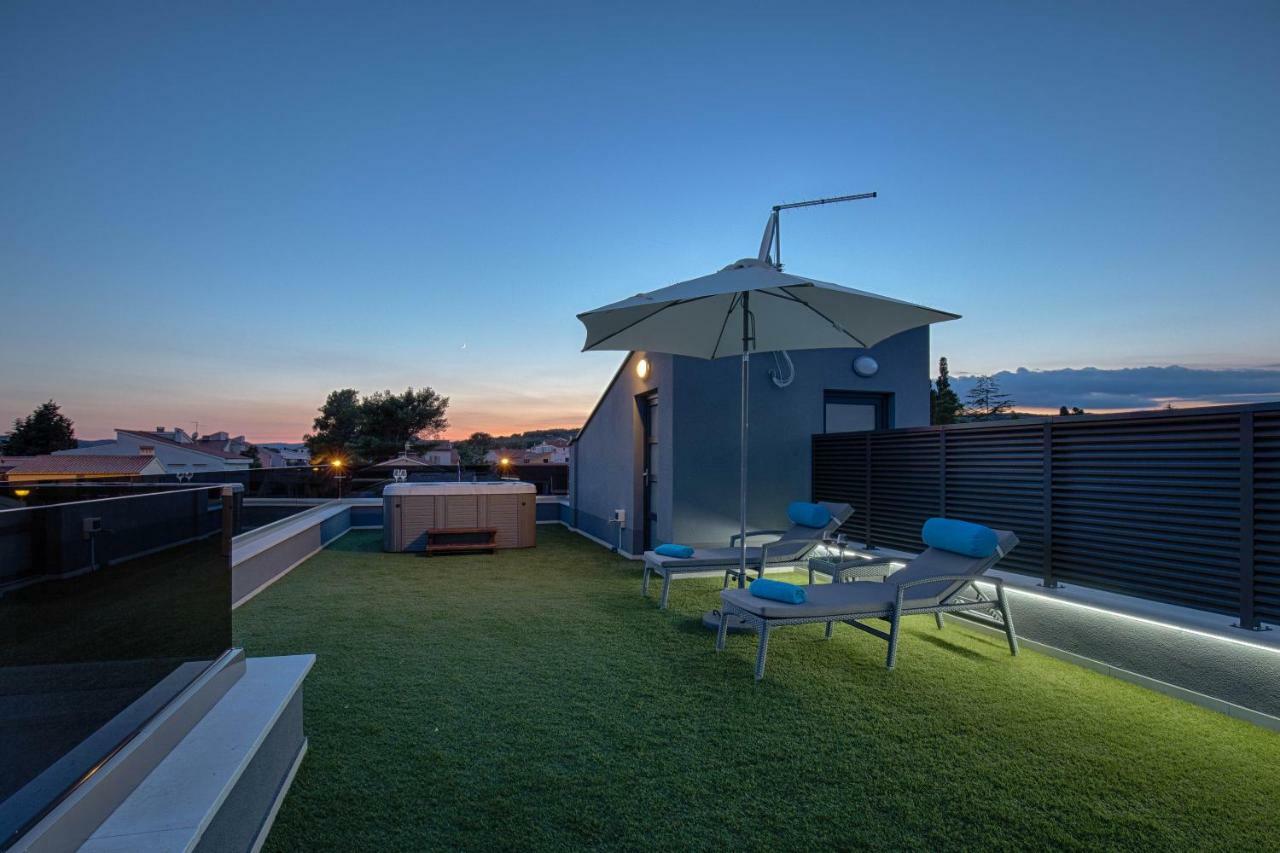 Deluxe New Apartments - Few Steps From The Beach - Luxury Holiday With Style - By Traveler Tourist Agency Krk Krk Town Esterno foto